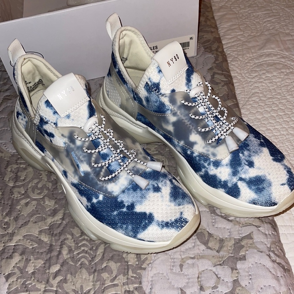 Steve Madden Myles Blue Tie Dye